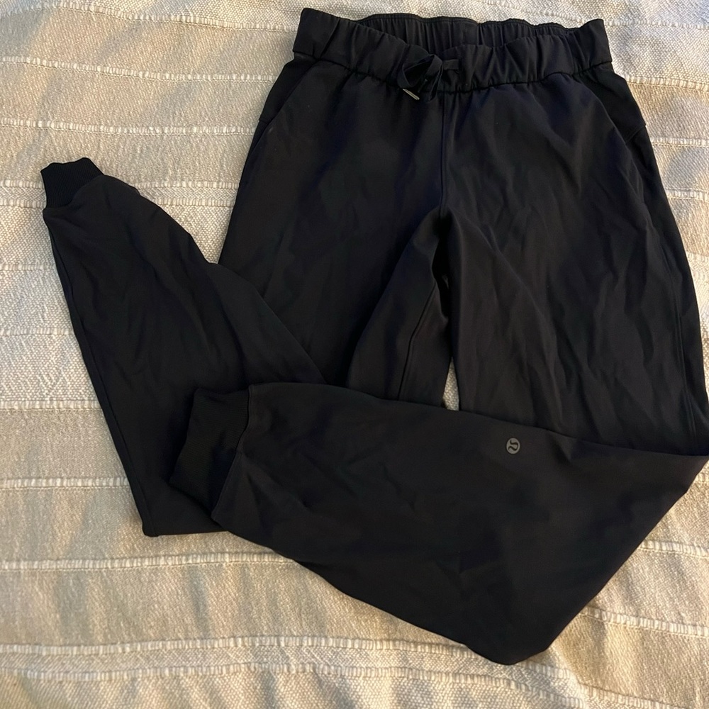 Lulu joggers